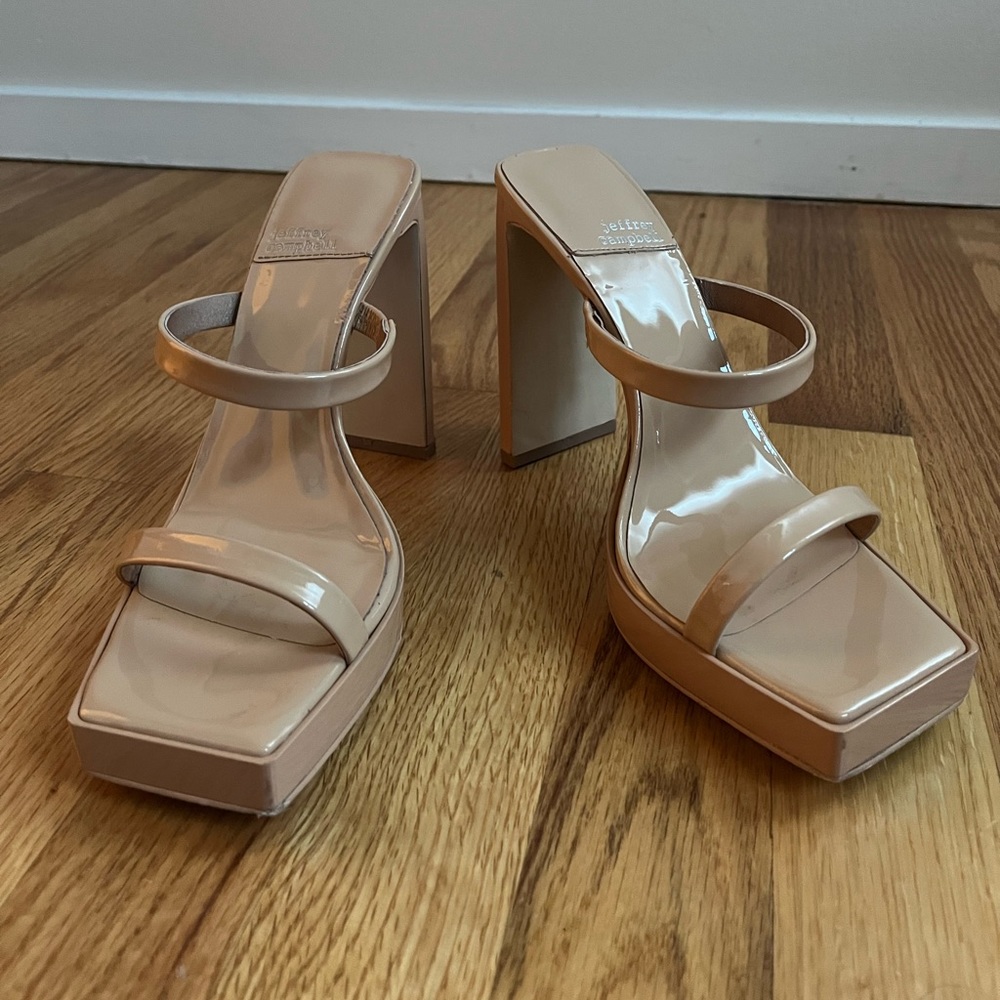Jeffrey Campbell Hustler Heel in dusty nude patent size 6.5, worn once!!